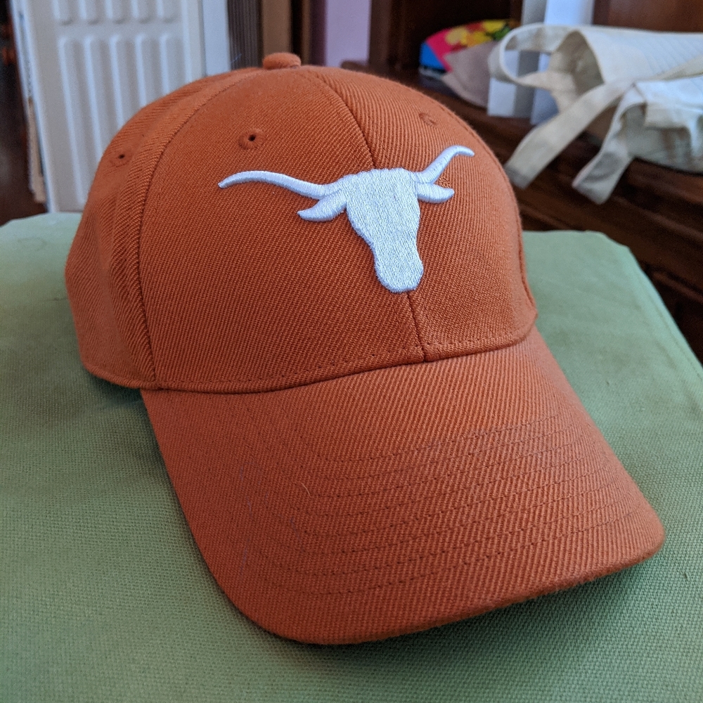 University of Texas Longhorns Fitted Baseball Cap